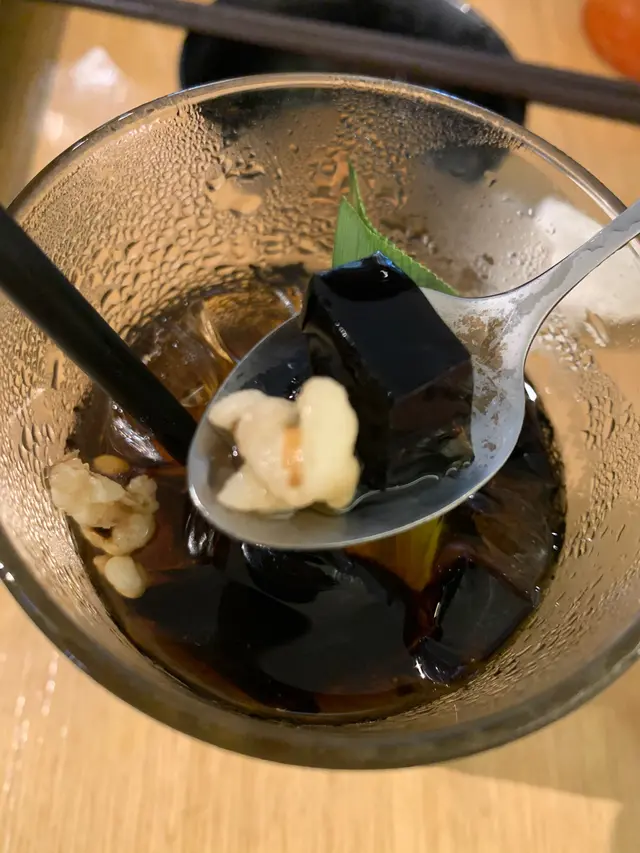 有D涼粉、薏米、蓮子同龍眼