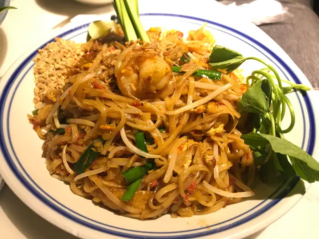 大蝦炒金邊粉