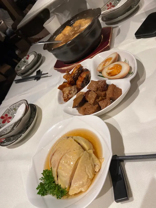 花雕醉雞,自選尚點涼蔡,油豆腐粉絲湯