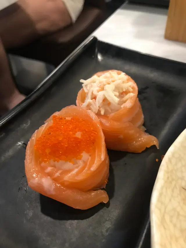 細細粒,但三文魚夠肥美