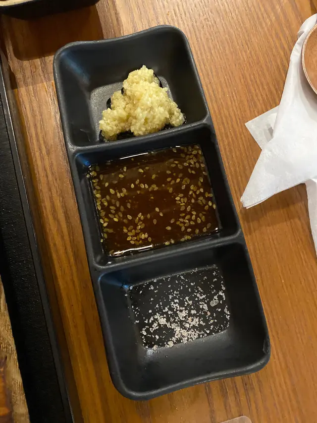 白松露蒜蓉,燒肉汁,海鹽