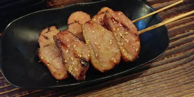 鴨胸是急凍貨，味道已固定了。砌得非常厚食落口感一流。