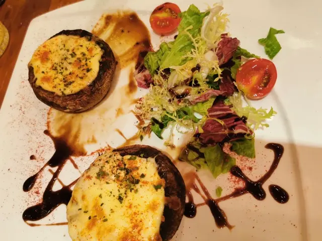 芝士蟹肉焗大啡菇