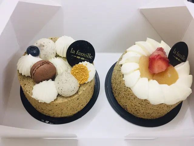 左:伯爵茶，右:紅茶