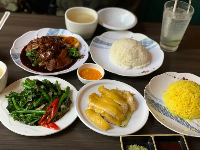 海南雞夠滑,黃薑飯可以更香。