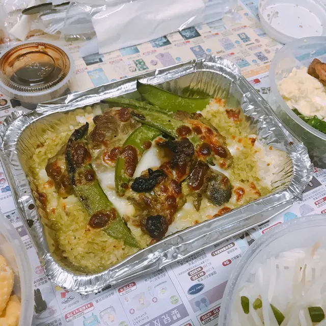 青咖喱牛腩焗飯