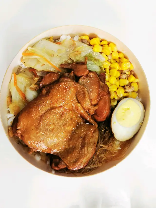 百芳滷雞扒便當