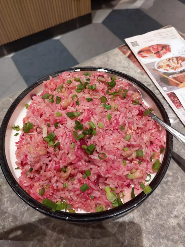 紅菜頭鹹魚雞粒炒飯