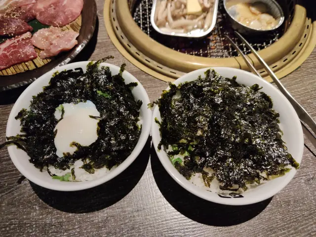 香蔥溫泉玉子飯和牛角飯