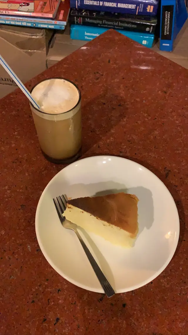 Cheesecake ,coffee  Latte  