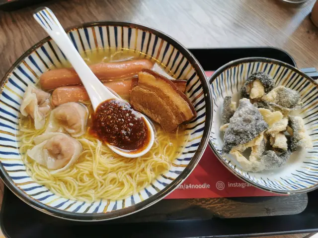 魚皮餃，廚師腸，炸魚皮，鹵水腩肉+幼麵