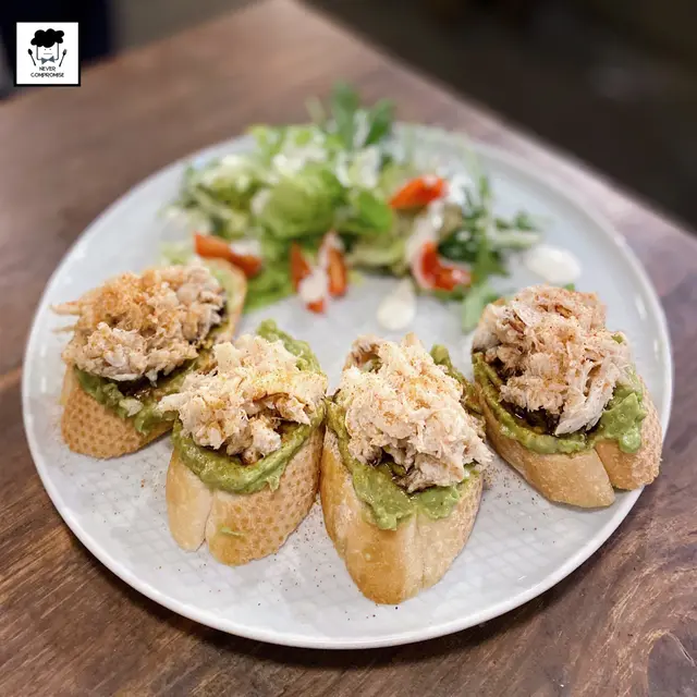 牛油果蟹肉法式多士