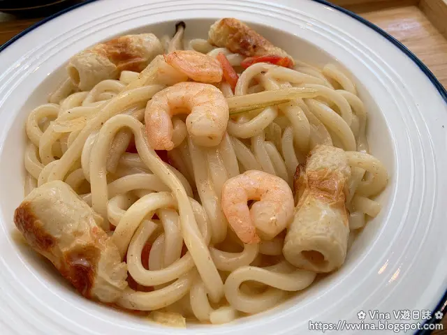 冬蔭功蝦肉拌烏冬