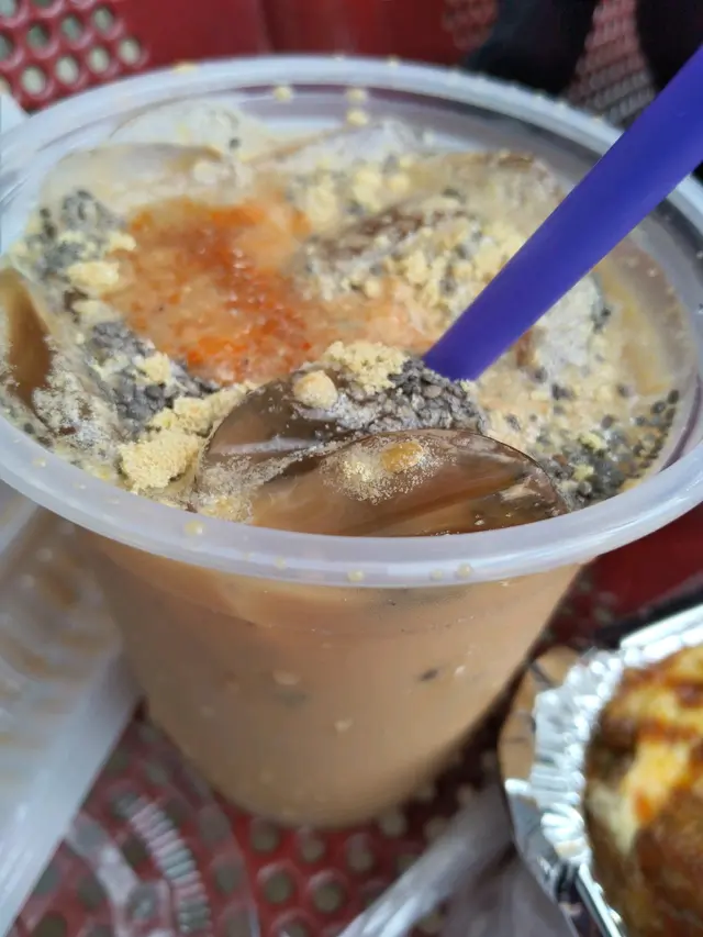 凍奶茶少甜(最鍾意加料)