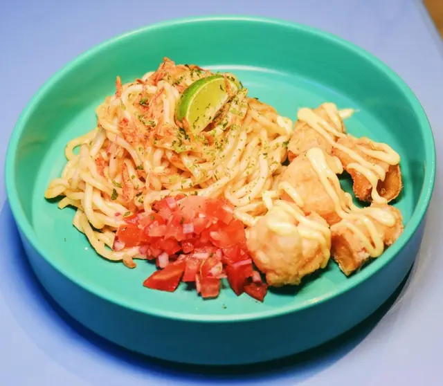 泰式魚麵撈隻味好似炸金邊炒，但麵質粗身又彈牙，感覺更好味呢！