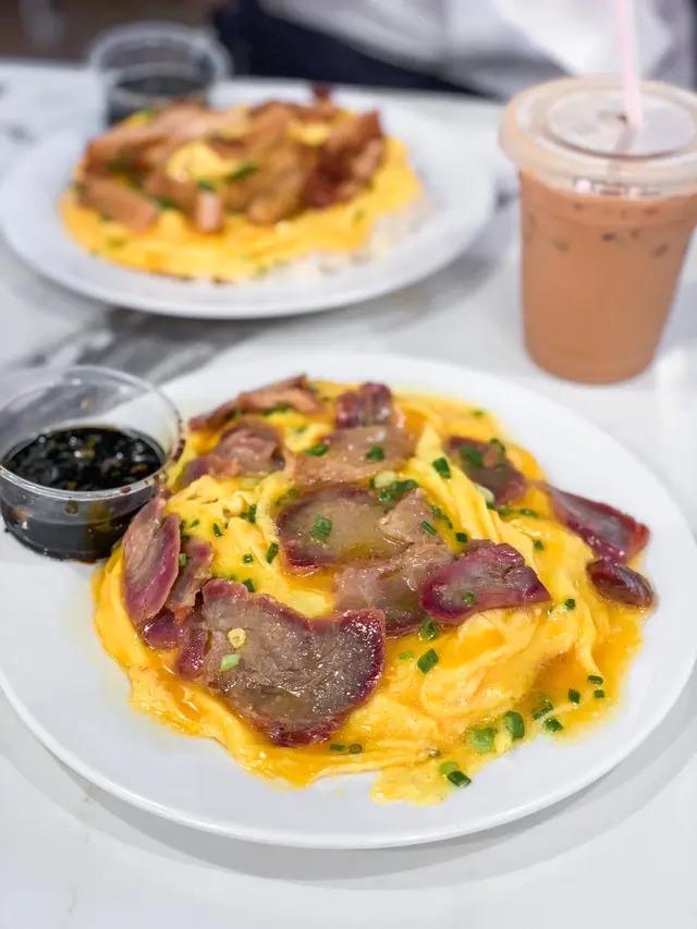 招牌滑蛋叉燒飯