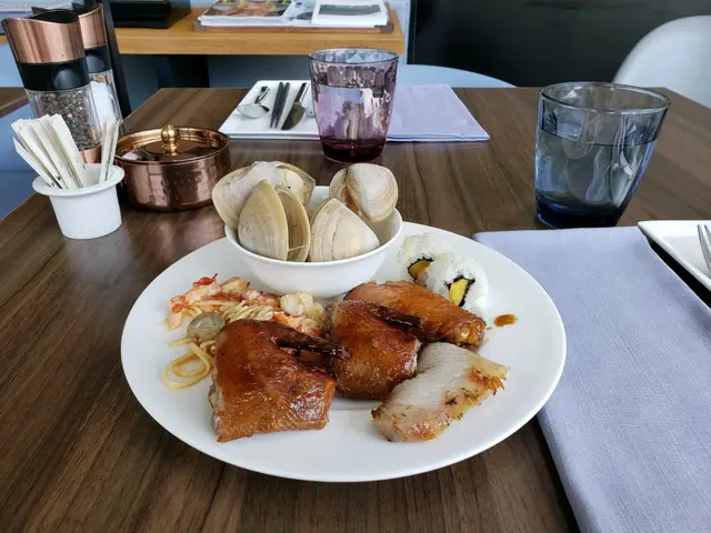 日式煮大蜆/乳鴿