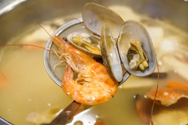 魚湯海鮮鍋