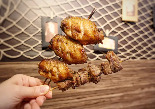 烤安格斯牛肉粒、雞中翼