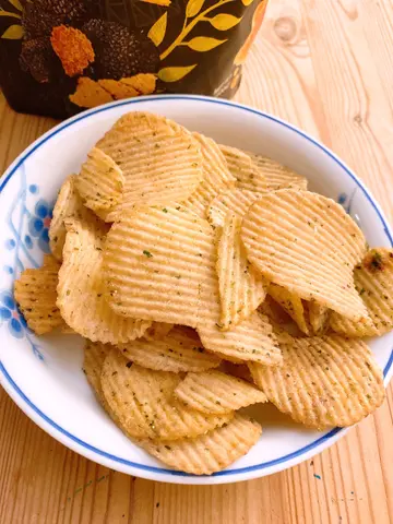BLACK SUMMER TRUFFLE POTATO CHIPS (ORIGINAL)