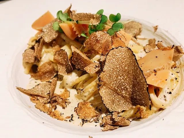 鮑魚松露扁意粉 