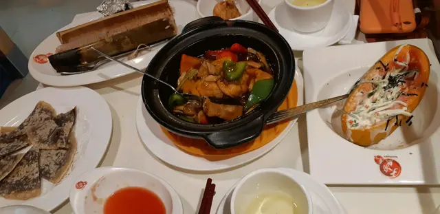 原隻木瓜蟹籽沙律