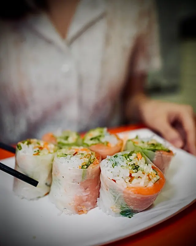 手作挪威煙三文魚米紙卷