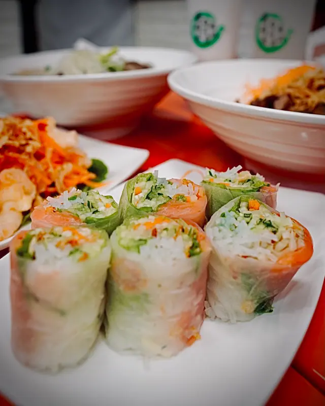 手作挪威煙三文魚米紙卷