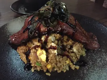 原条鳗鱼炒饭
