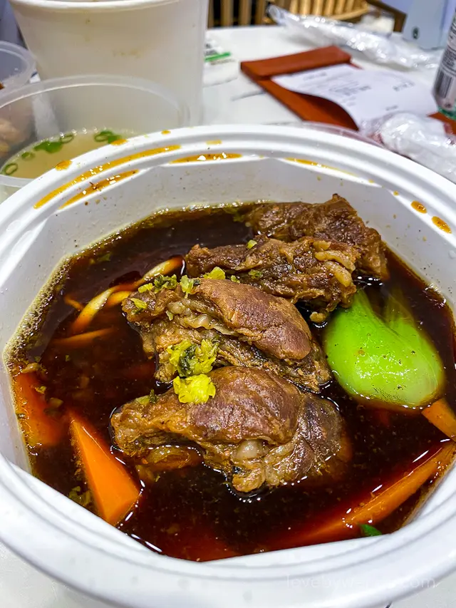 紅燒牛肋條湯麵 | Braised Beef Shank and Beef Tendor Soup Noodles 78HKD