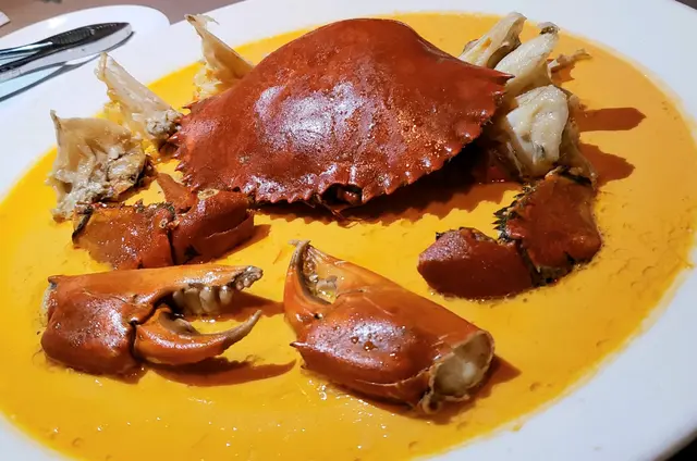 陶醉酒香的肉蟹🦀 花雕酒味十足滲透每啖蟹肉💯