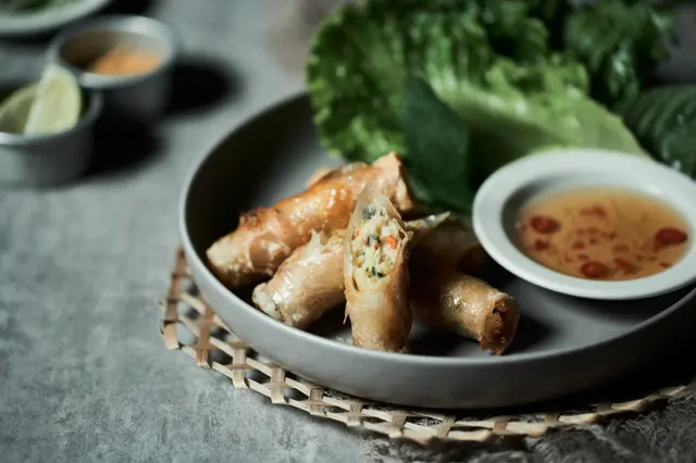 cha gio crispy spring rolls
