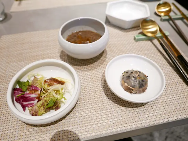 每日精選養生湯及時令蔬菜沙律