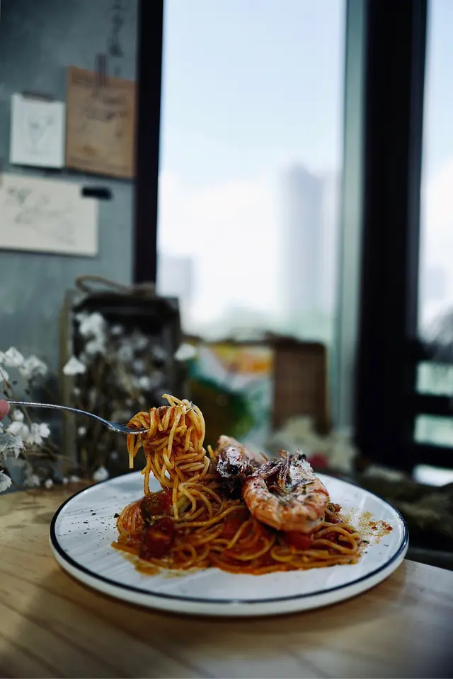 蕃茄蒜香大蝦意粉