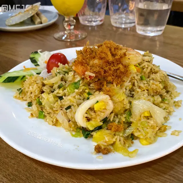 金菠蘿海鮮炒飯