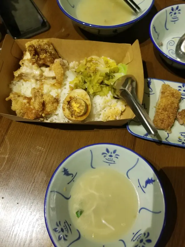 食到尾先記得影相。。。