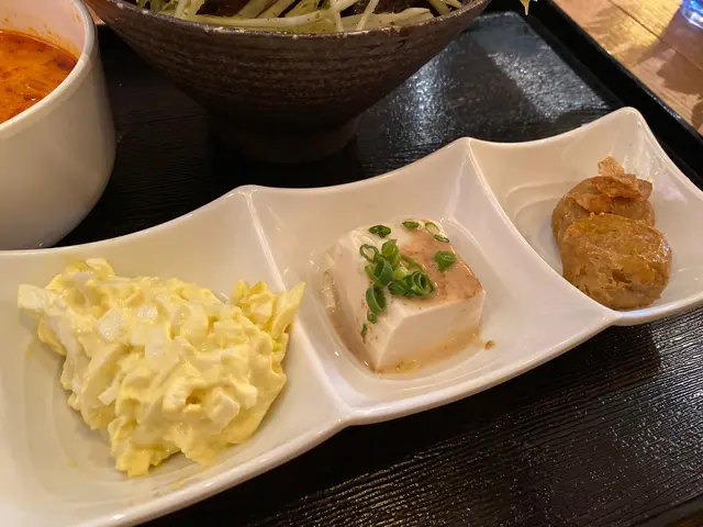 三色小食