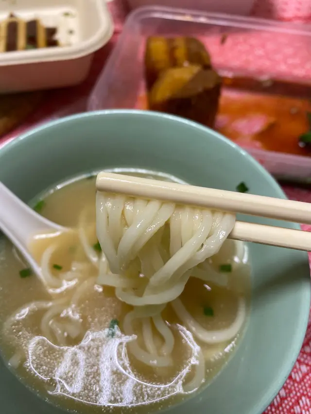 外婆紅燒肉拉麵