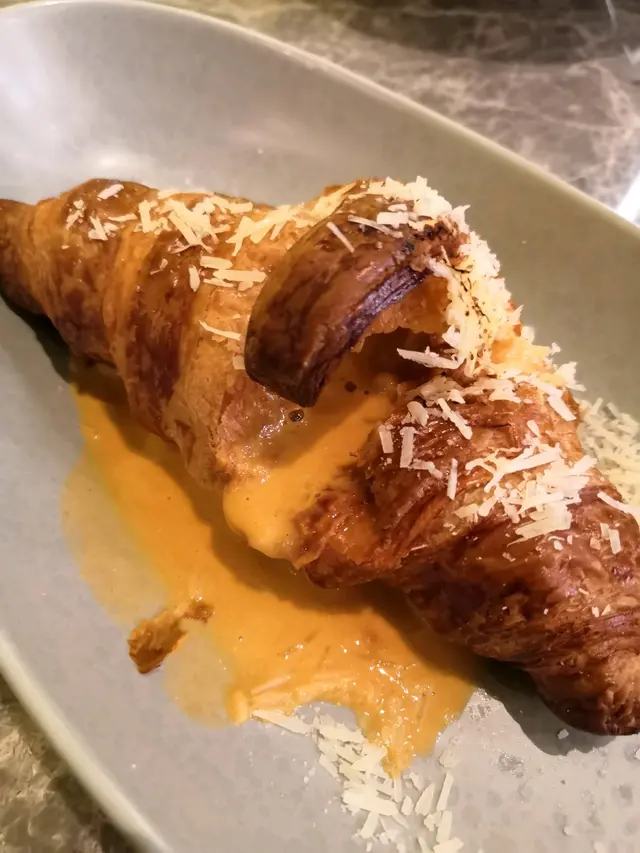 法式龍蝦湯流心牛角包