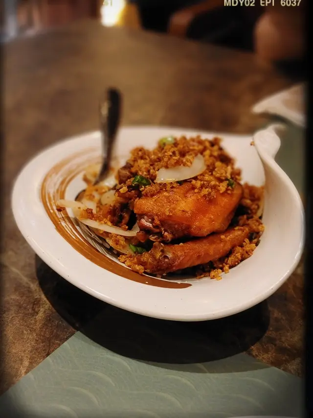 蒜茸越南牛油雞翼($78)