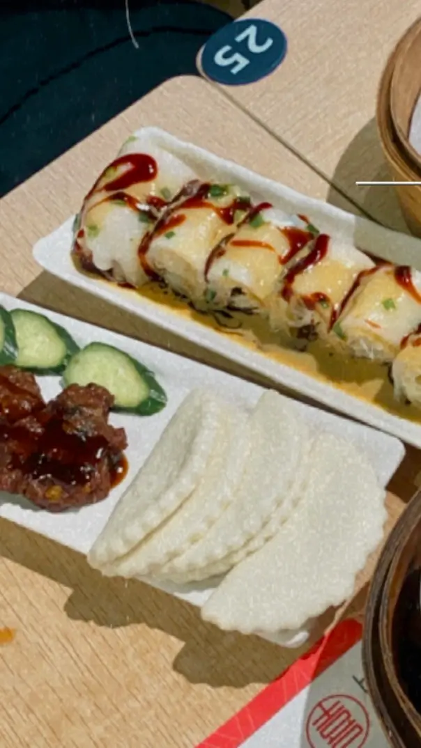 蔥花炸兩腸粉，燒汁牛肉蝴蝶餅