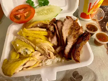 海南雞拼豬頸肉飯