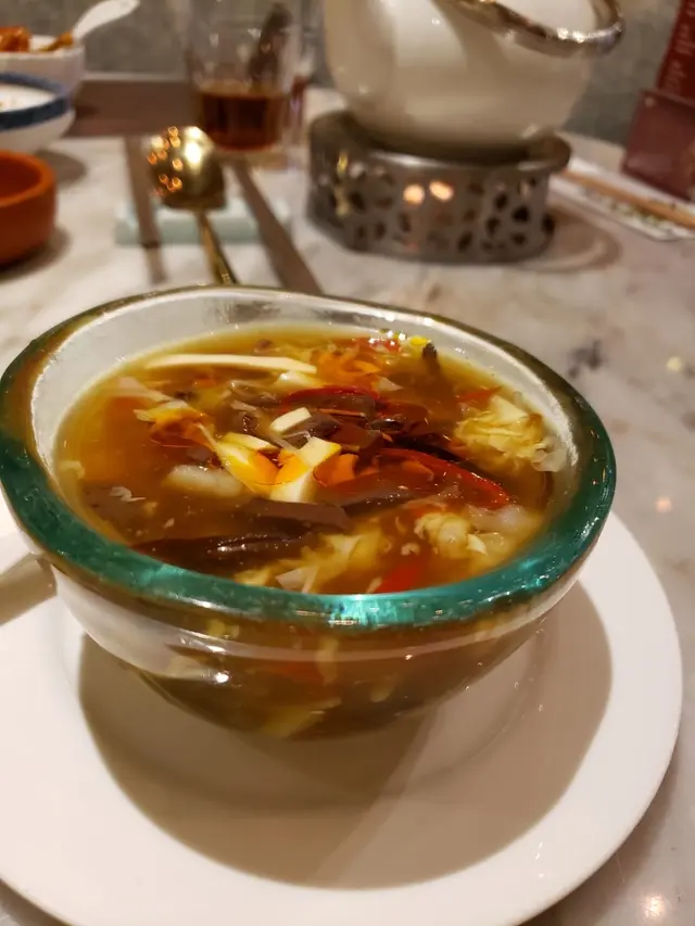 海皇酸辣羹