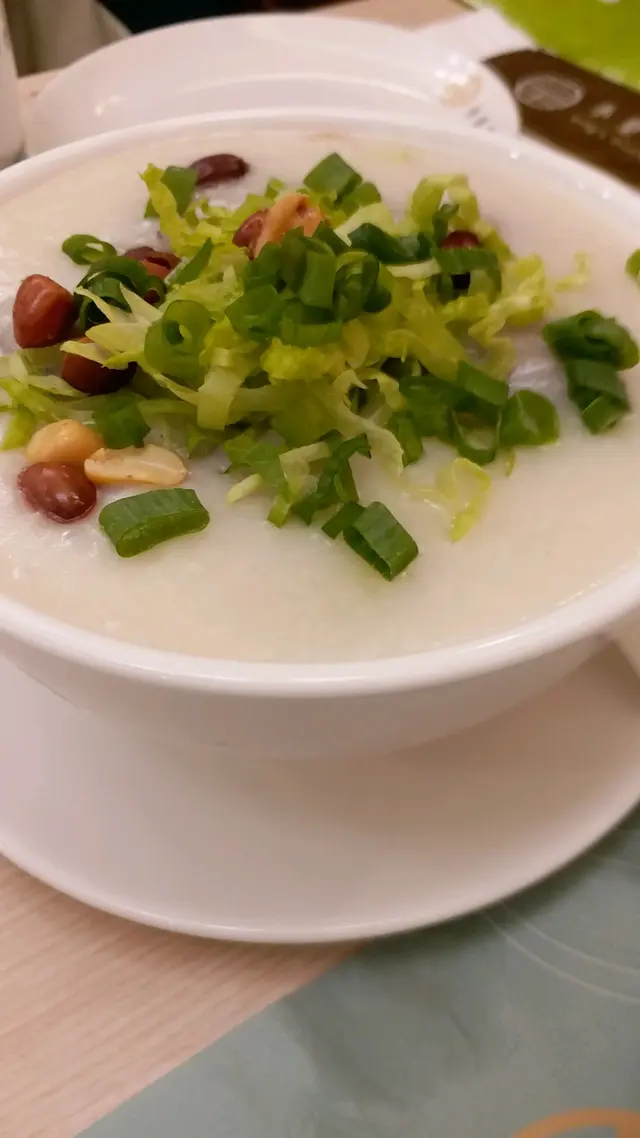 生菜鯪魚球粥