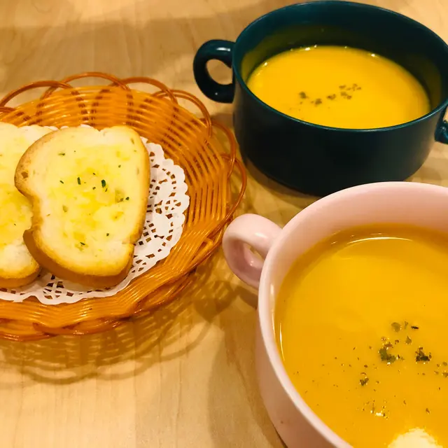 想不到餐湯餐包也很有心機呢!