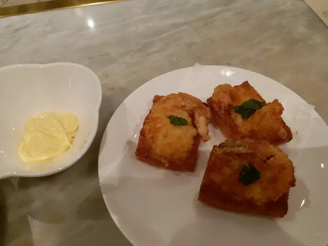 懷舊蝦多士
