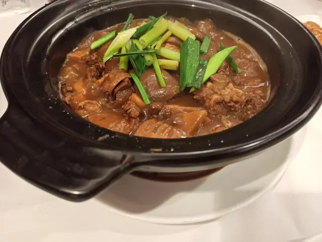 雙冬枝竹炆羊腩煲