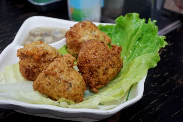 蜆蚧鯪魚球