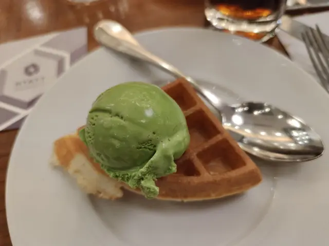 綠茶雪糕配窩夫