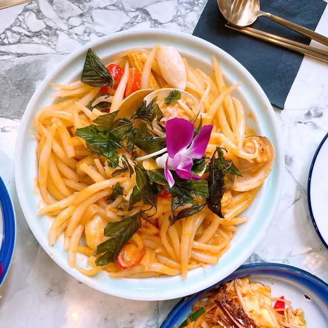 冬蔭芝士海鮮老鼠粄 